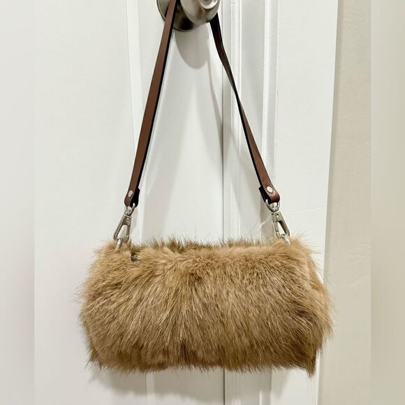 One of a kind Handmade Genuine Beaver Fur Barrel Bag/Shoulder bag/FurCrossbody - Picture 1 of 15